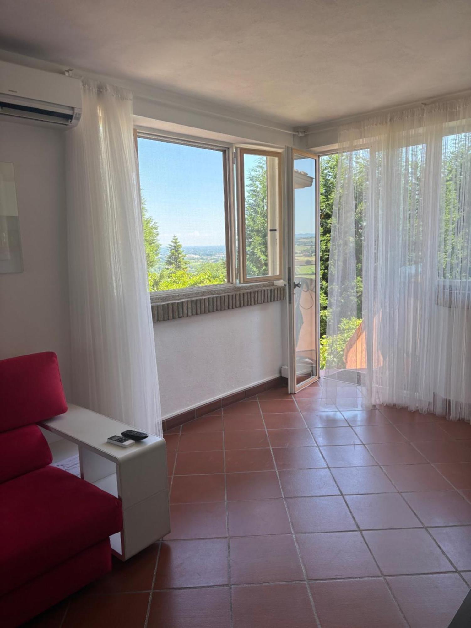 Villa Isella Маранелло Экстерьер фото